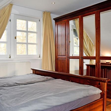 Reetdachfachwerkvilla Am Wiesengrund Bergen Auf Rugen Exterior foto